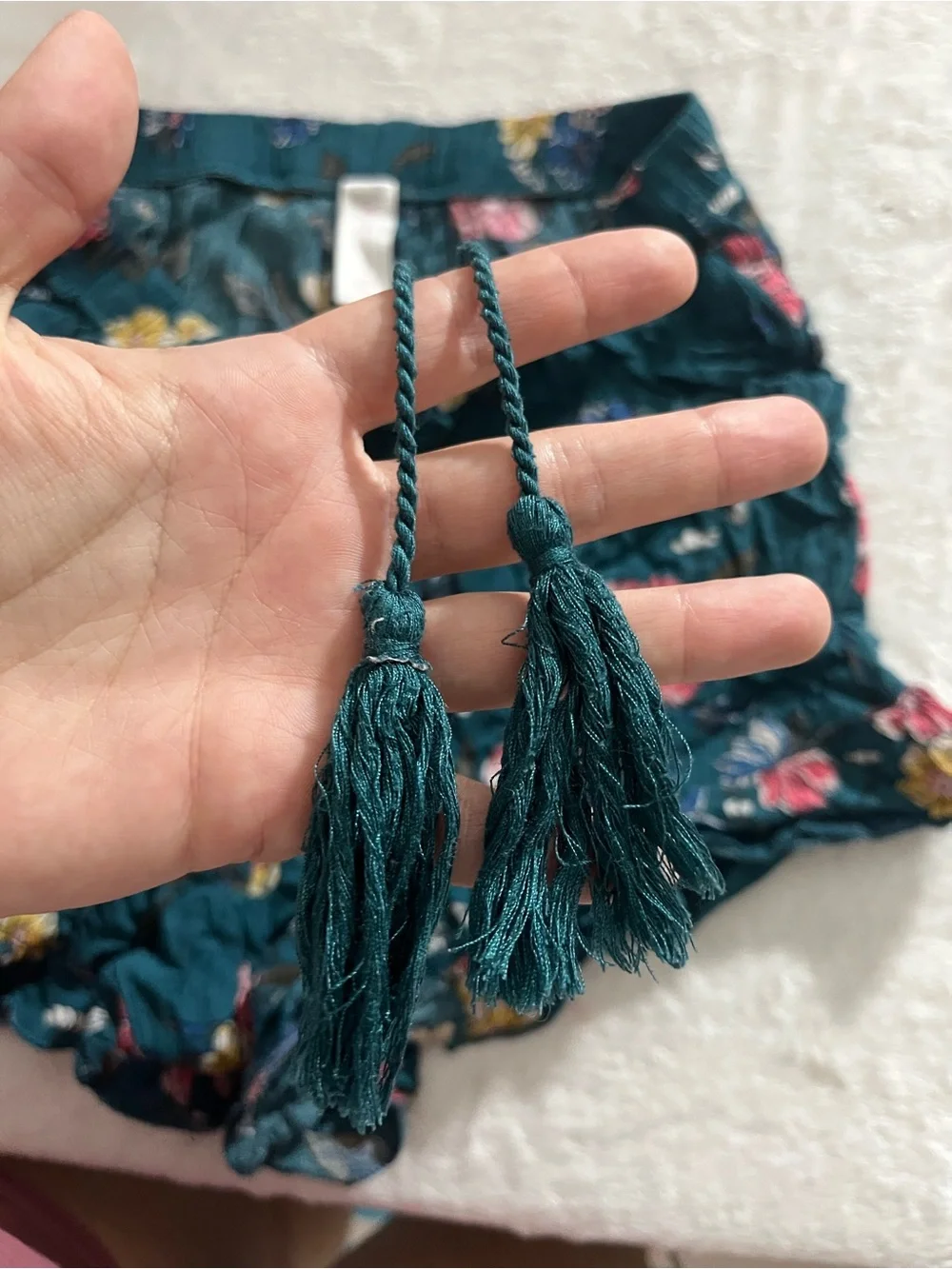 Flouncy Floral Fringe Drawstring Ruffle Hem Shorts Teal Floral Small Stretch GUC